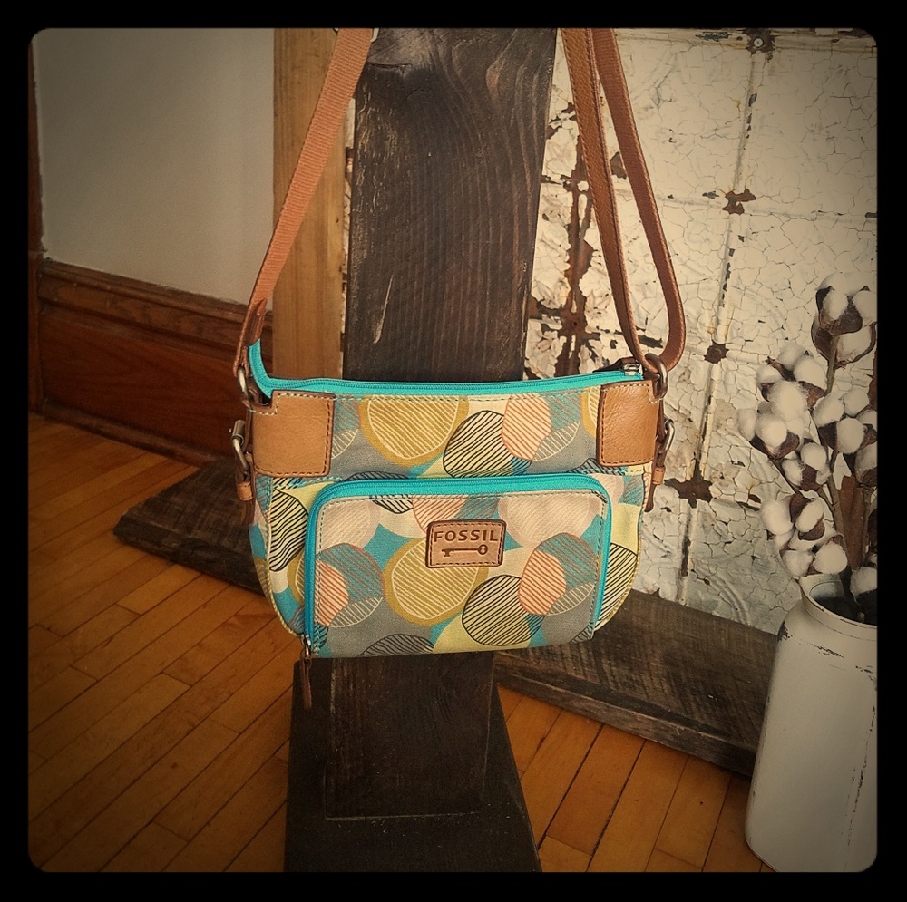 Fossil purse